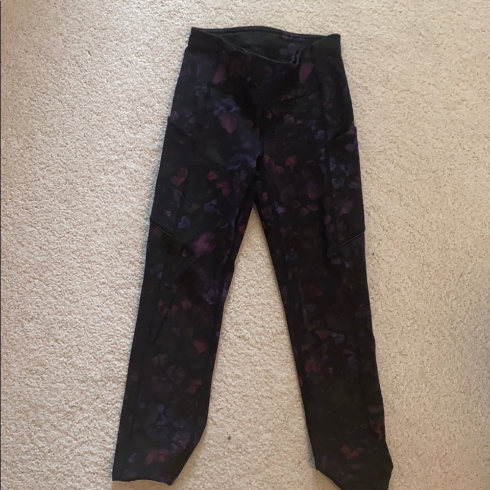 Lulu Lemmon cropped leggings